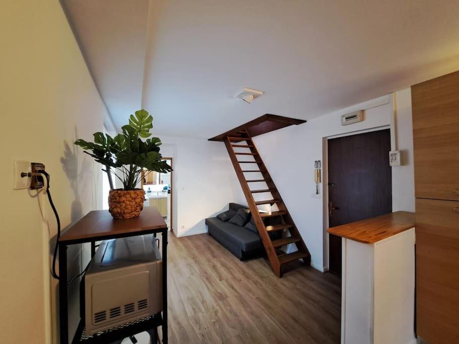 Istanbul - 150M De La Gare Apartment Reims Ngoại thất bức ảnh
